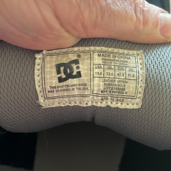 Mens DC skateboarding runners - Picture 6 of 6